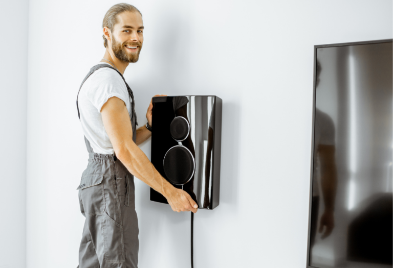 ¿Cómo configurar un sistema de sonido envolvente con tus altavoces?